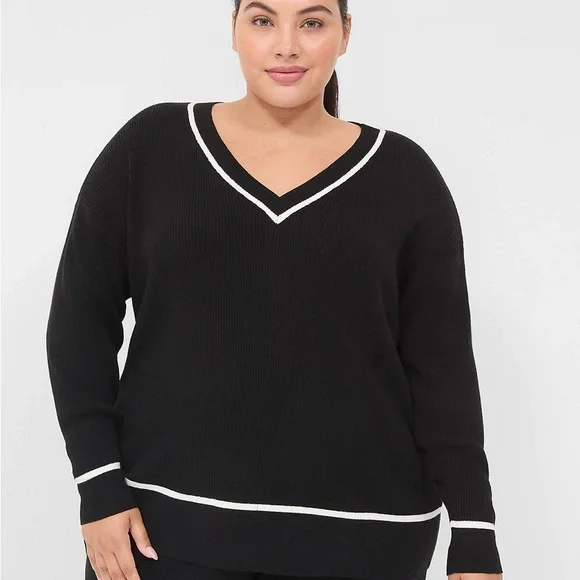 LIVI Mid V-Neck Contrast Matching Sweater & Pant Set | 22/24 | Black & White - Picture 4 of 7